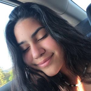 Meet your Posher, Becca